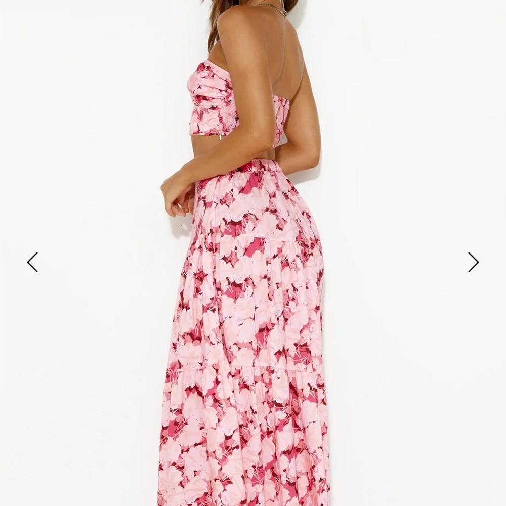 HELLO MOLLY ESCAPING REALITY MAXI SKIRT PINK - Picture 2 of 4